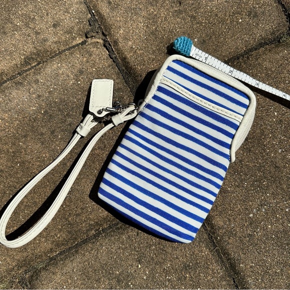 NWOT Coach Nylon Nautical Stripe Wristlet - Picture 4 of 5